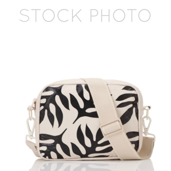 ALOHA Collection | Bags | Aloha Collection Le Tour | Poshmark